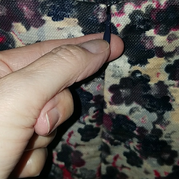 SOLD Beautiful Talbots skirt - Picture 5 of 6